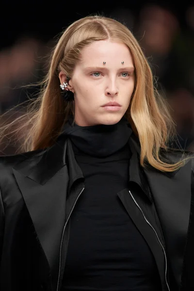 Look 179